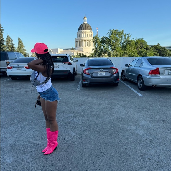 Meet your Posher, Kandy - Picture 1 of 1